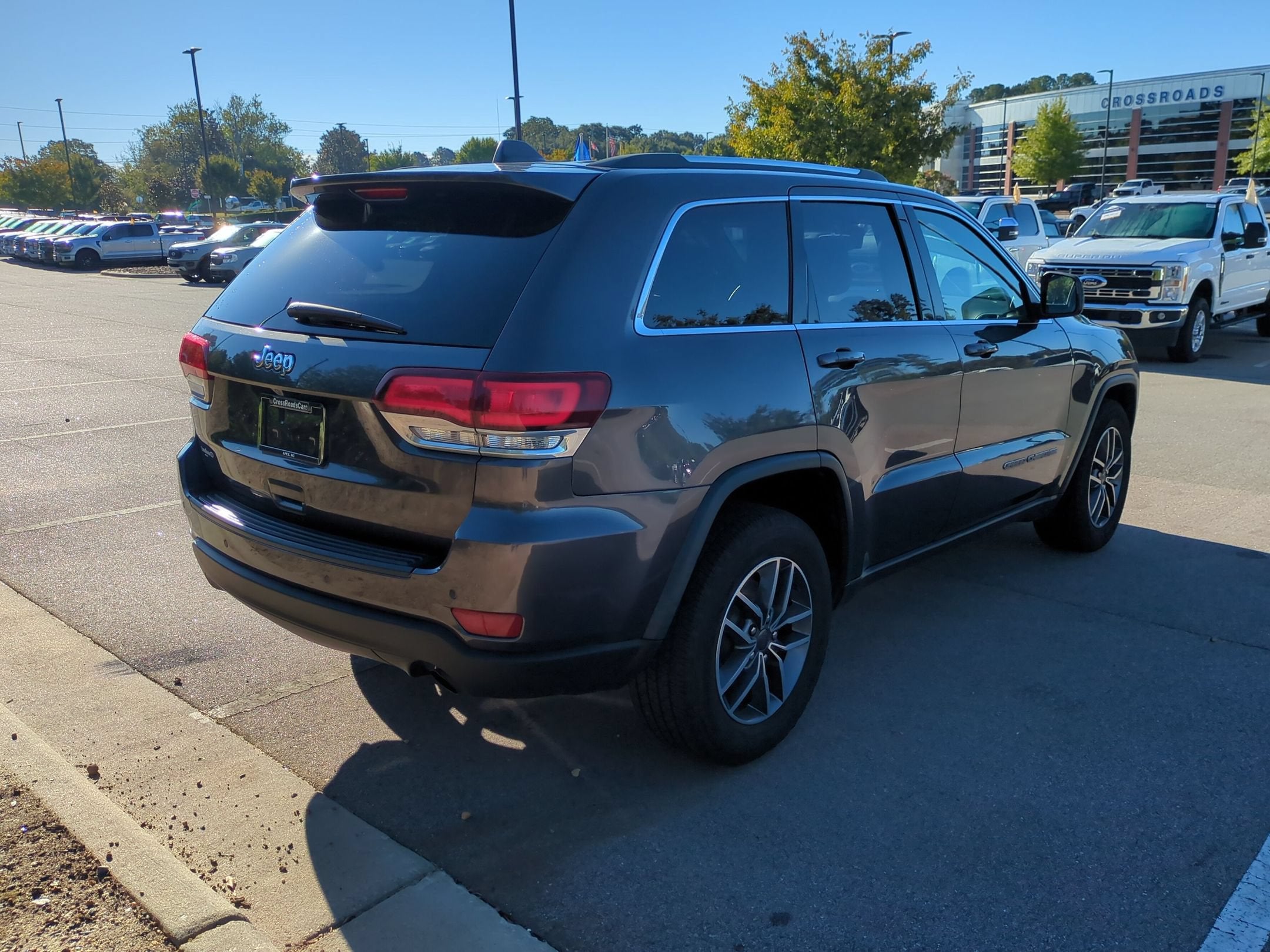2020 Jeep Grand Cherokee Laredo E