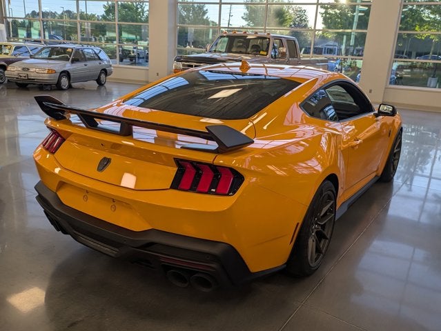 2026 Ford Mustang Dark Horse