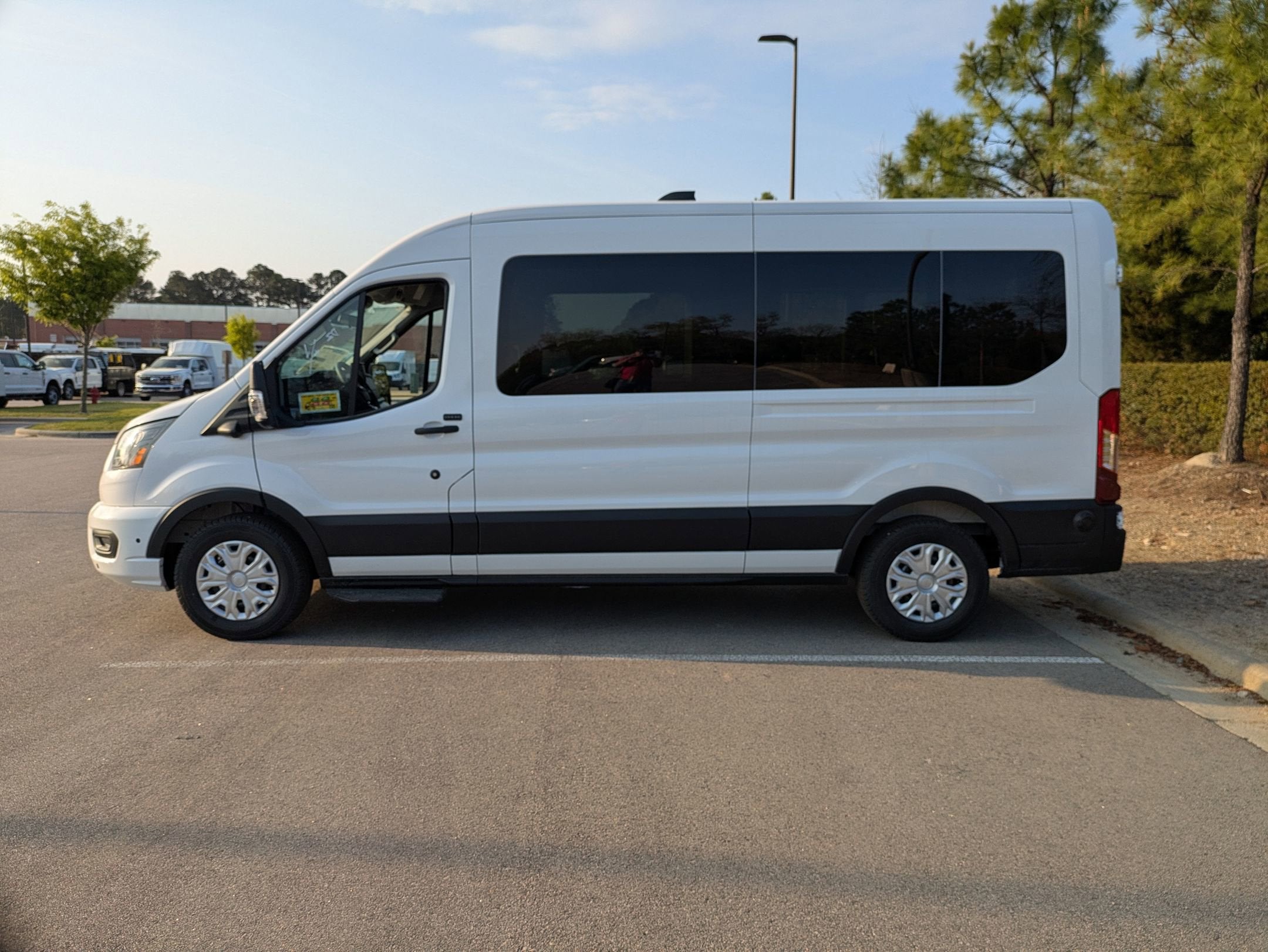 2026 Ford Transit Passenger Wagon XLT