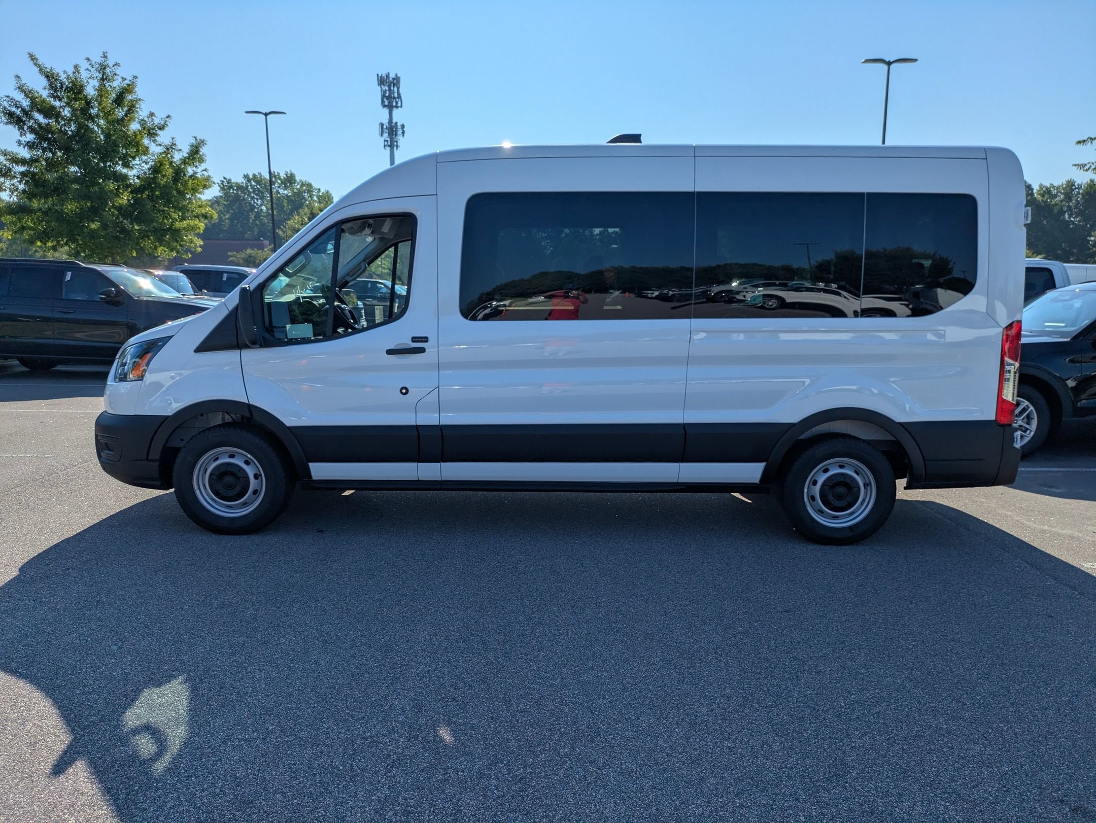 2026 Ford Transit Passenger Wagon XL