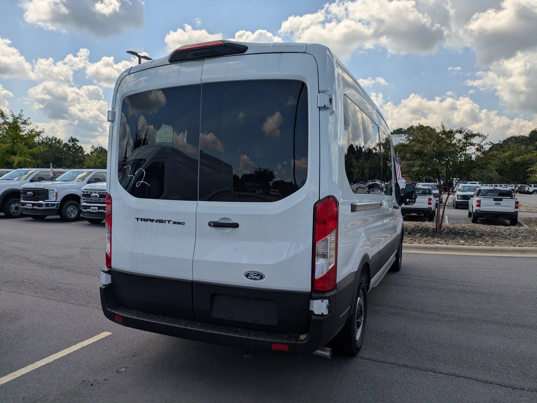 2026 Ford Transit Passenger Wagon XL