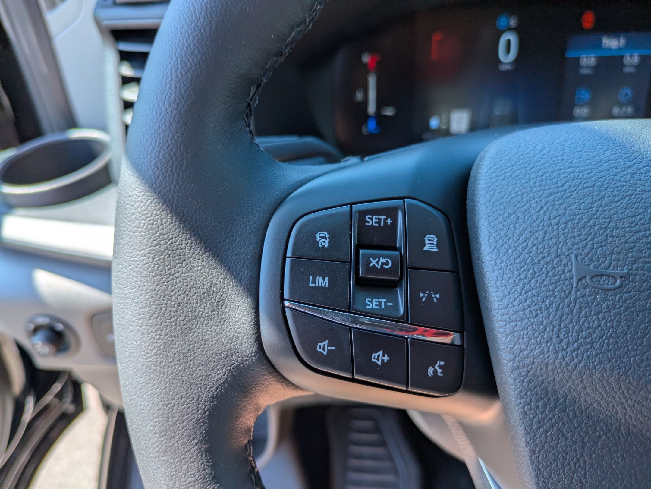 2026 Ford Transit Passenger Wagon XLT