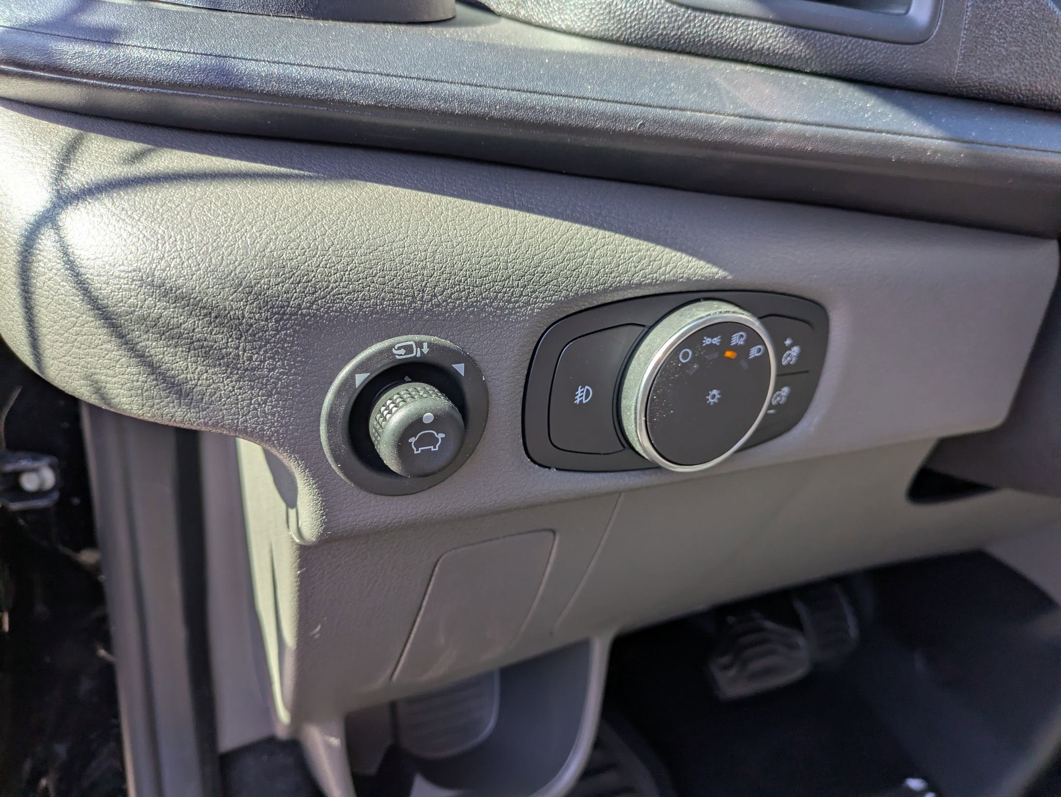 2026 Ford Transit Passenger Wagon XL