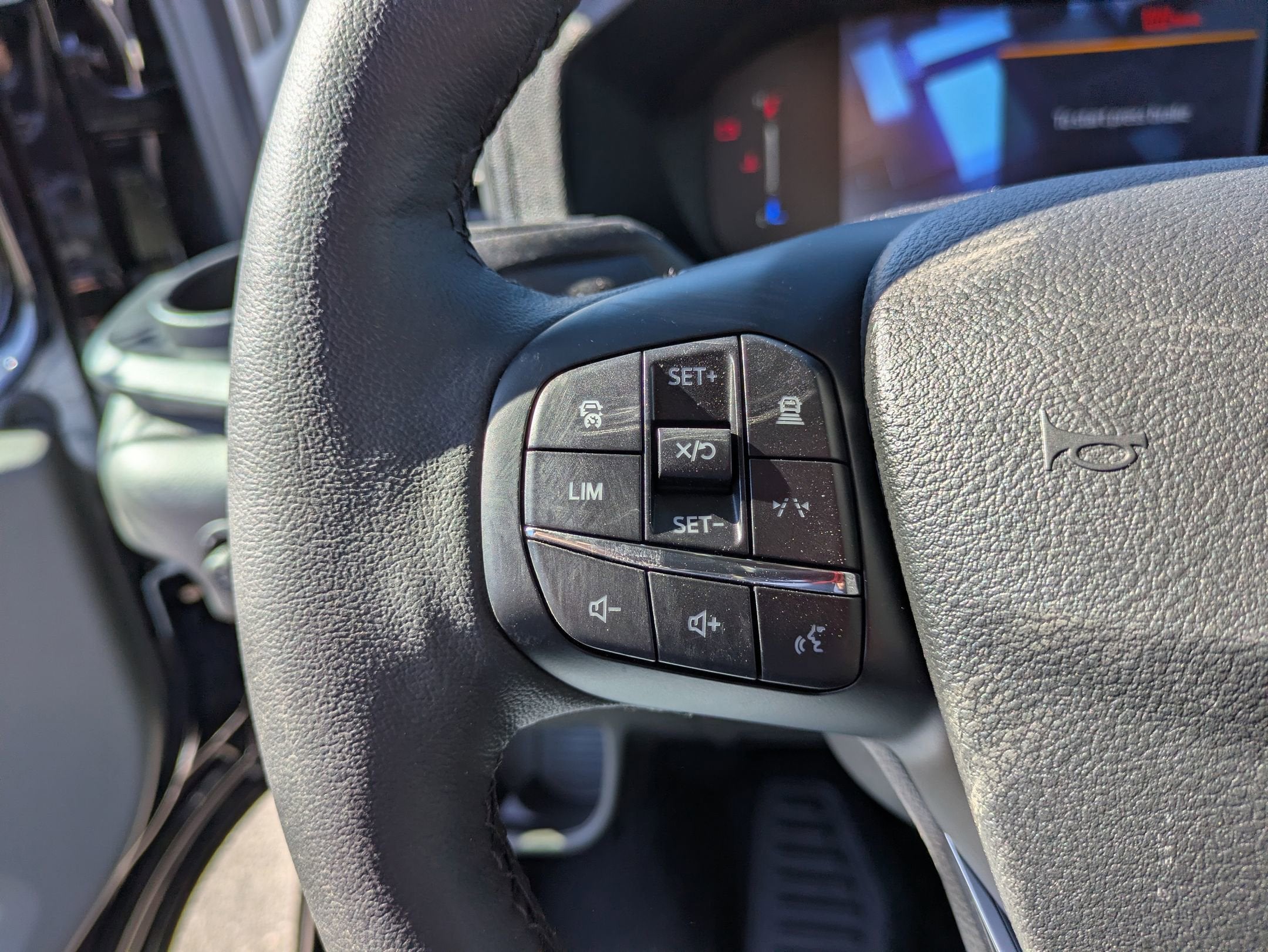 2026 Ford Transit Passenger Wagon XL