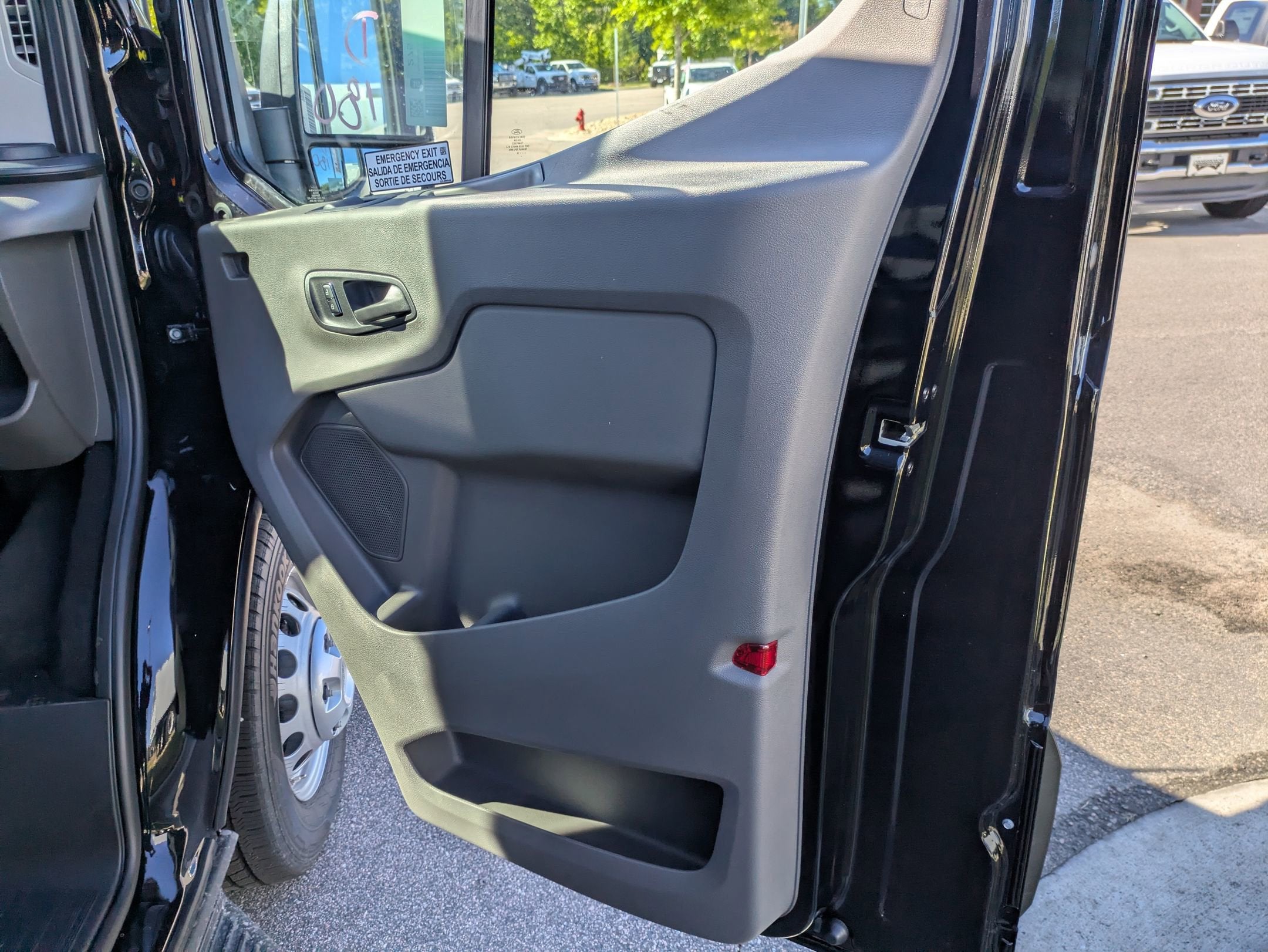 2026 Ford Transit Passenger Wagon XL