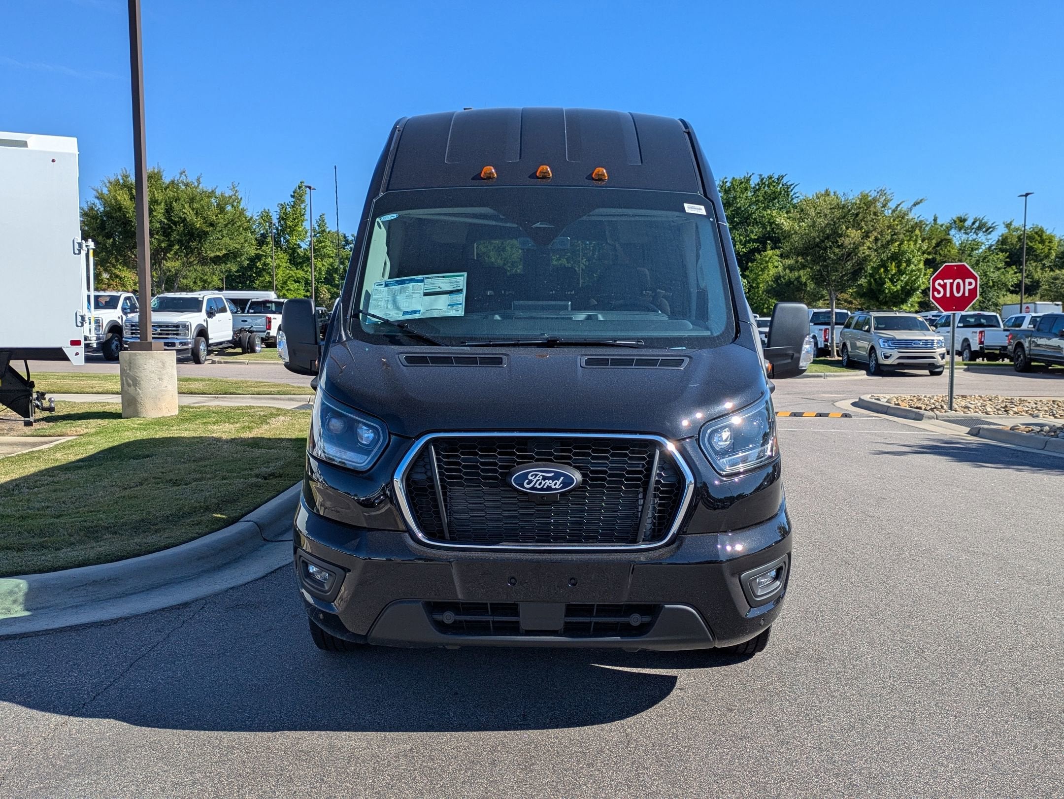 2026 Ford Transit Passenger Wagon XL