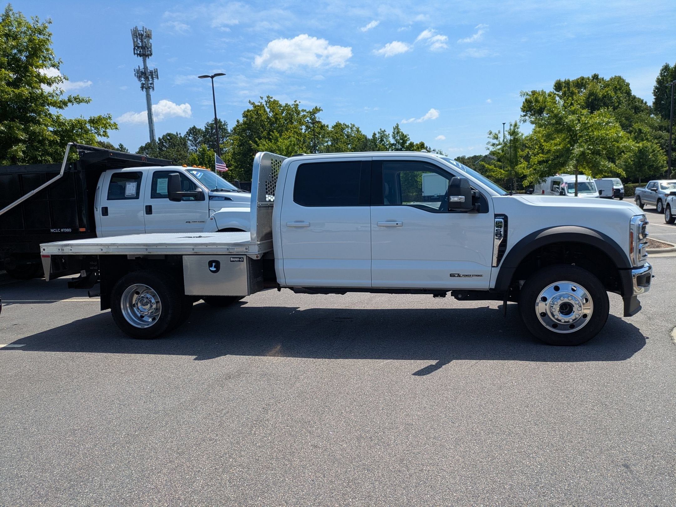 2025 Ford Super Duty F-450 DRW LARIAT