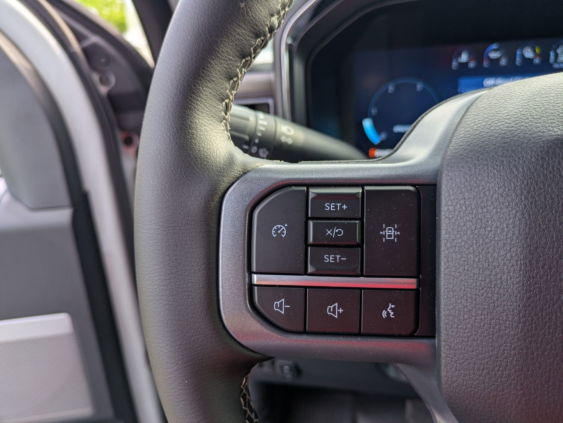 2026 Ford Super Duty F-450 DRW LARIAT