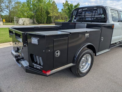 2026 Ford Super Duty F-450 DRW LARIAT