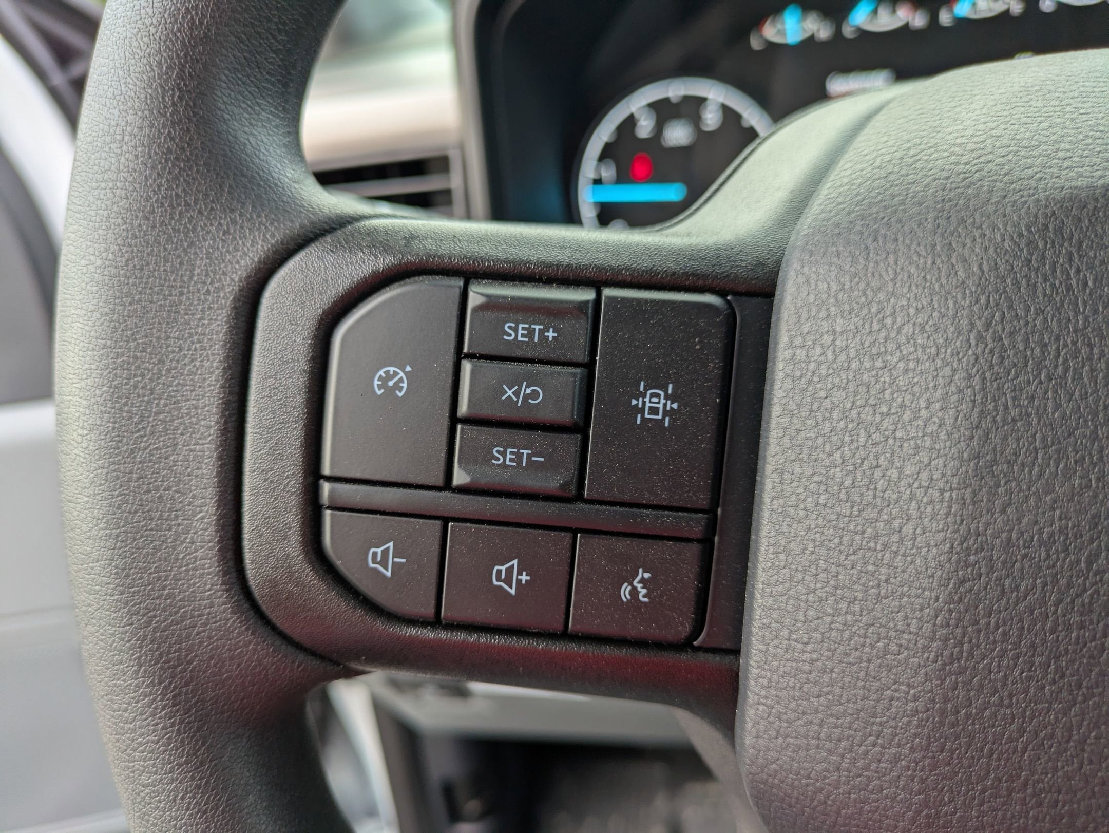 2025 Ford Super Duty F-550 DRW XL