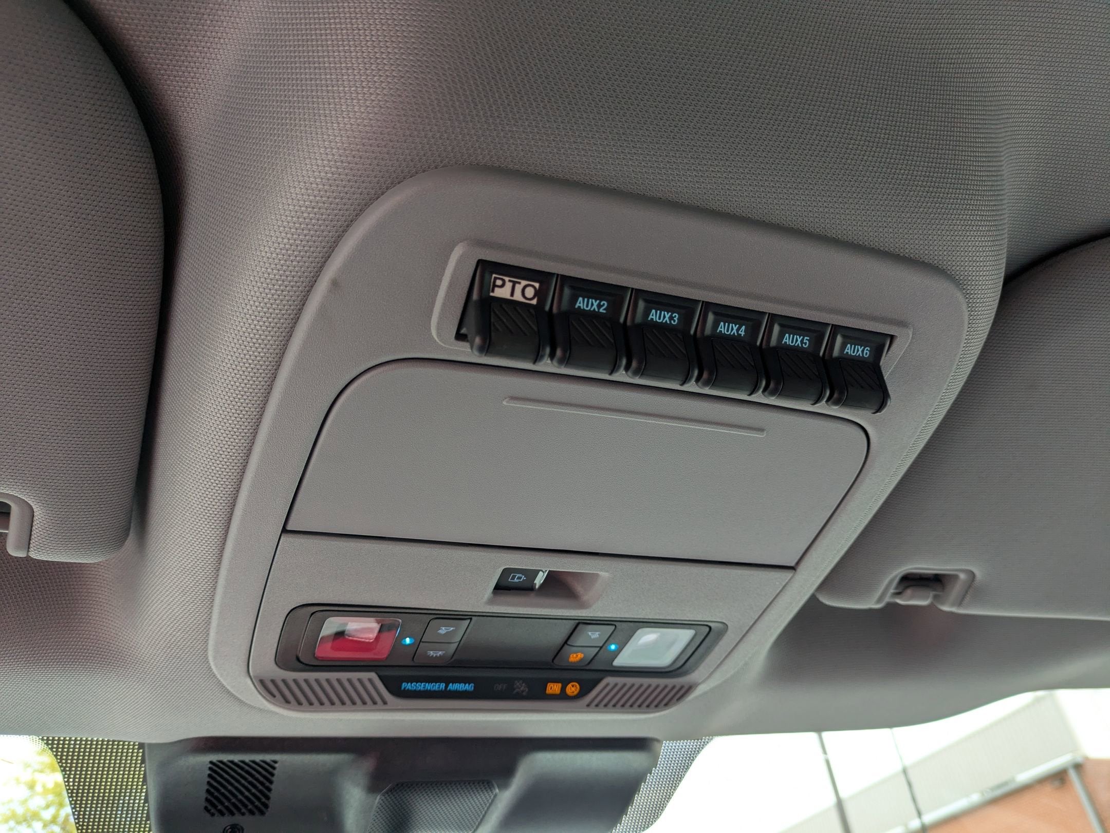 2025 Ford Super Duty F-550 DRW XL