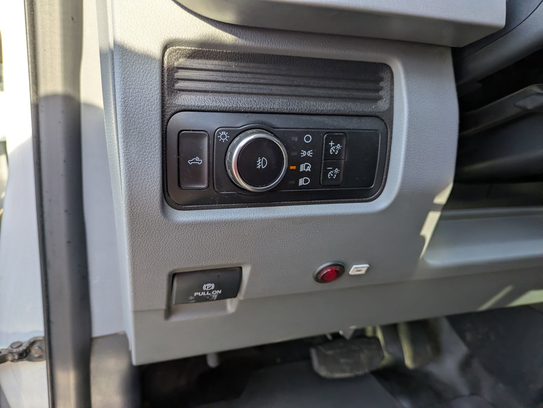 2024 Ford Super Duty F-550 DRW XL