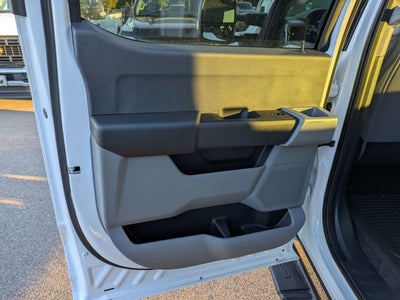 2025 Ford Super Duty F-550 DRW XL