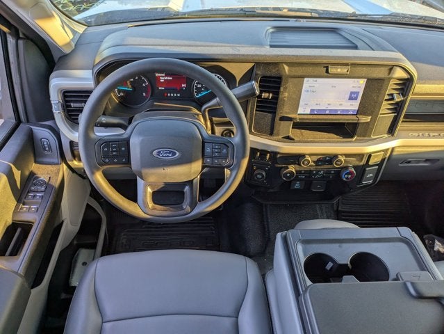 2025 Ford Super Duty F-550 DRW XL