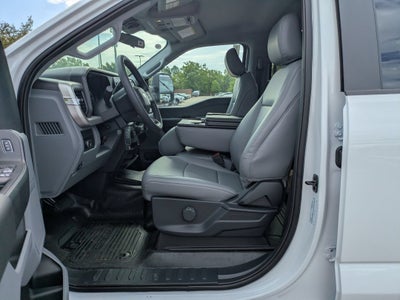 2026 Ford Super Duty F-550 DRW XL