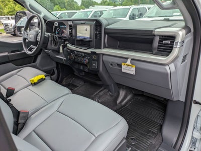 2025 Ford Super Duty F-550 DRW XL