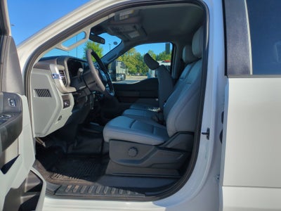 2027 Ford Super Duty F-350 DRW XL