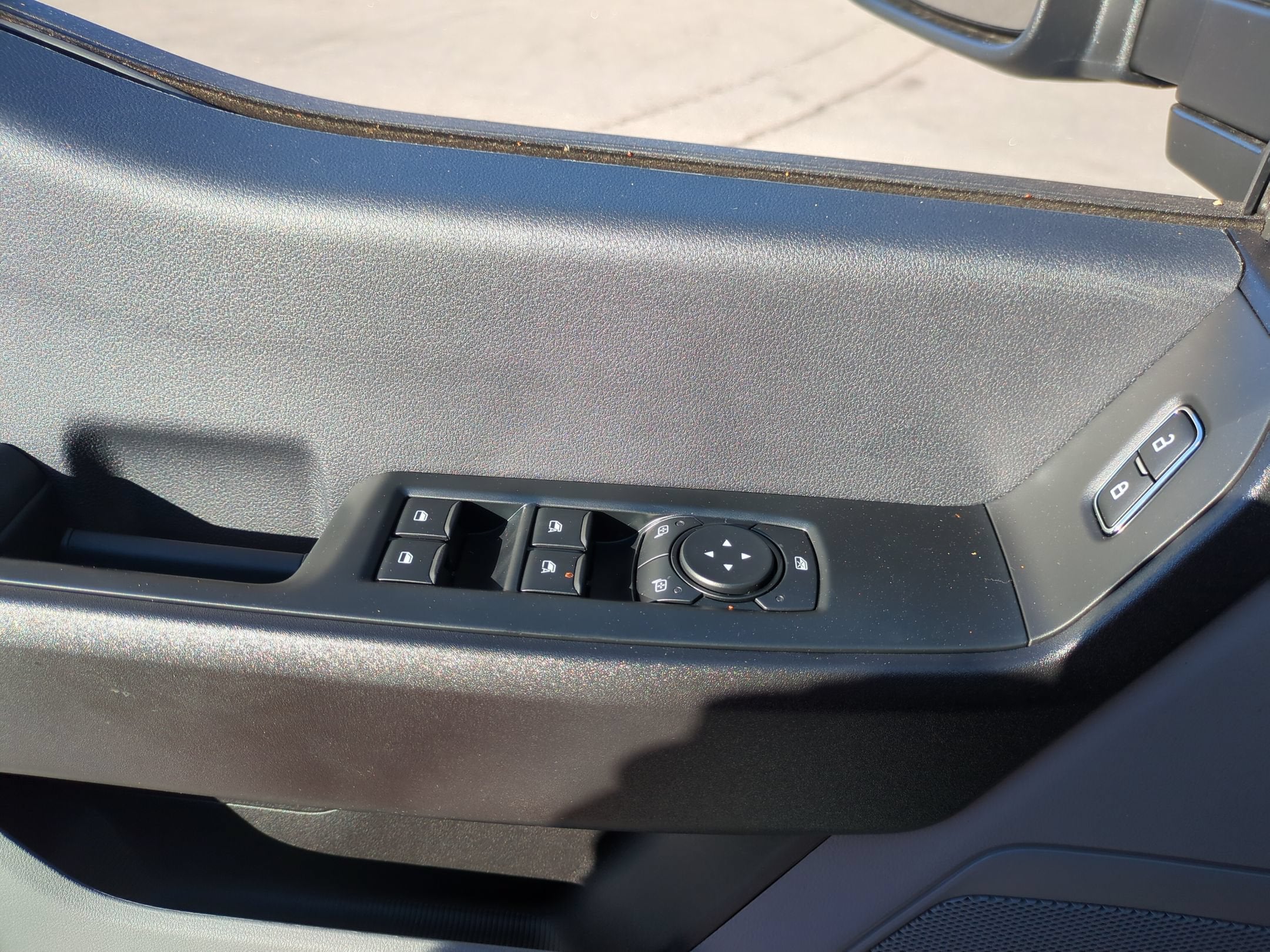 2027 Ford Super Duty F-350 DRW XL