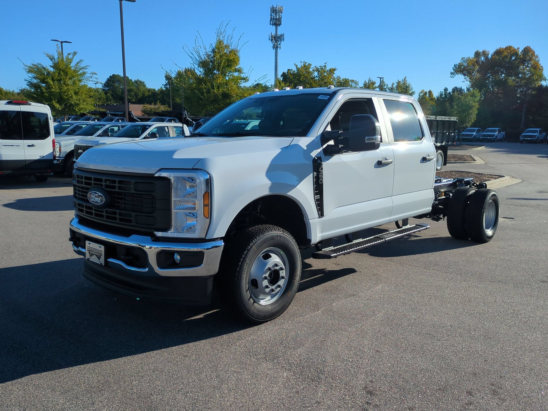 2027 Ford Super Duty F-350 DRW XL