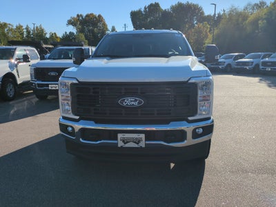 2027 Ford Super Duty F-350 DRW XL