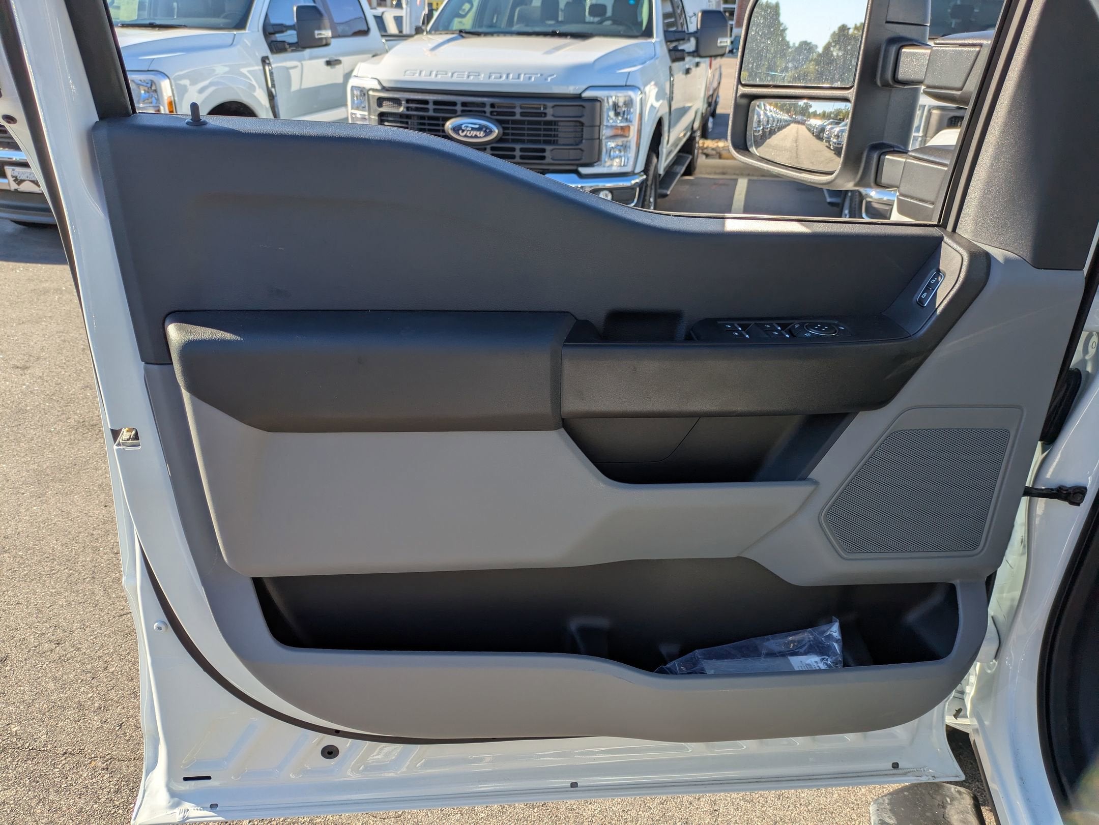 2025 Ford Super Duty F-350 DRW XL