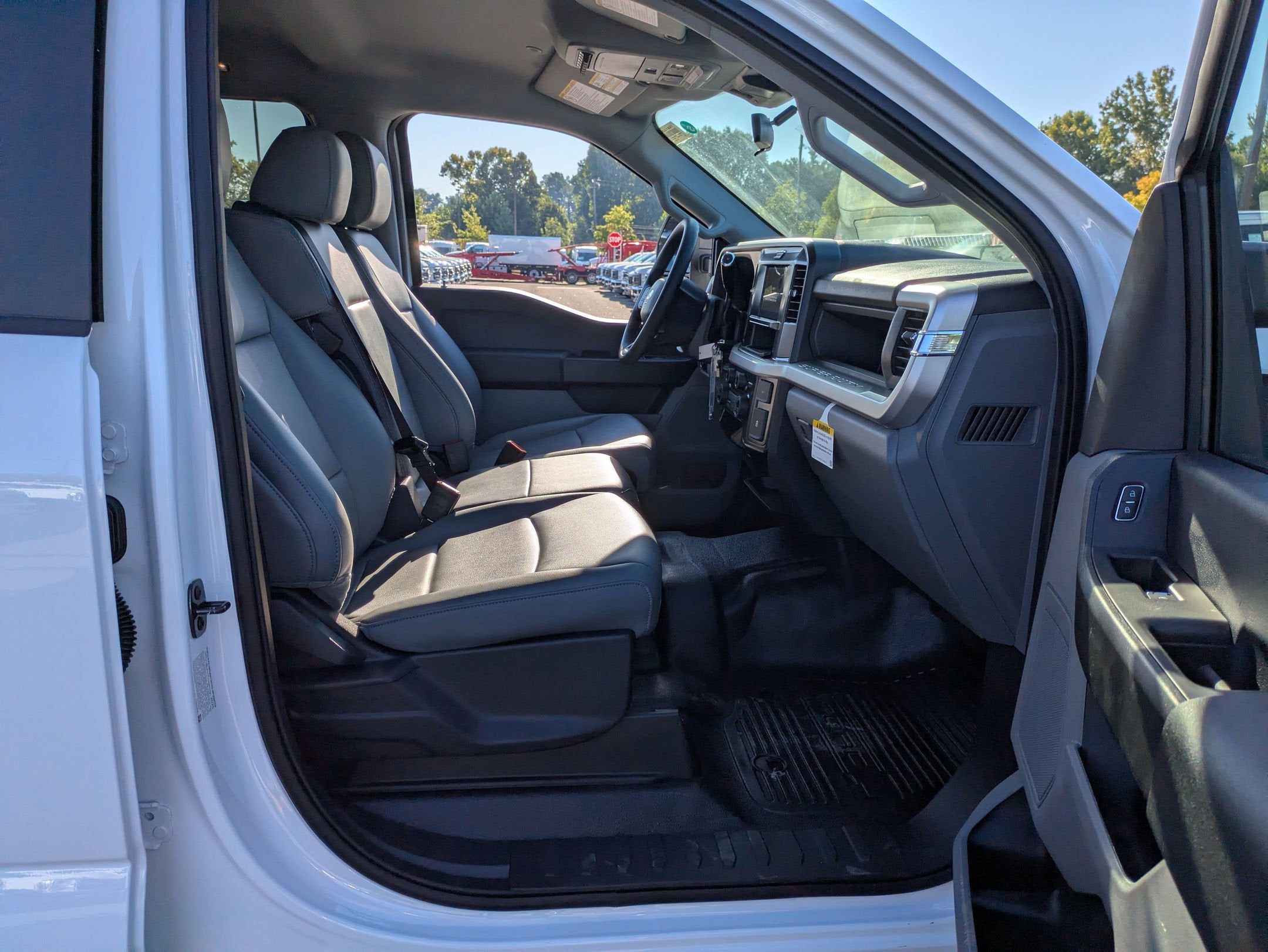 2025 Ford Super Duty F-350 DRW XL