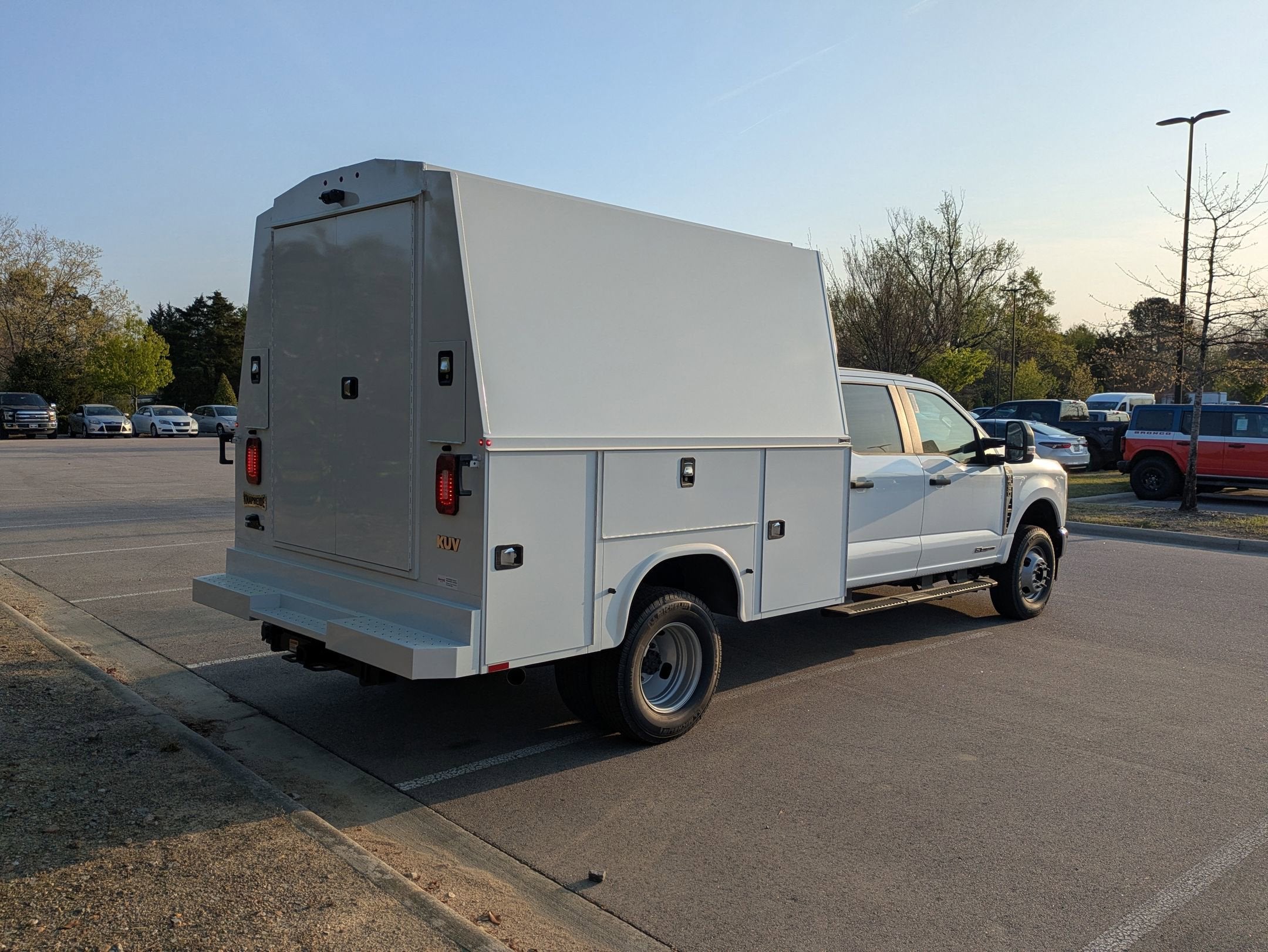 2026 Ford Super Duty F-350 DRW XL