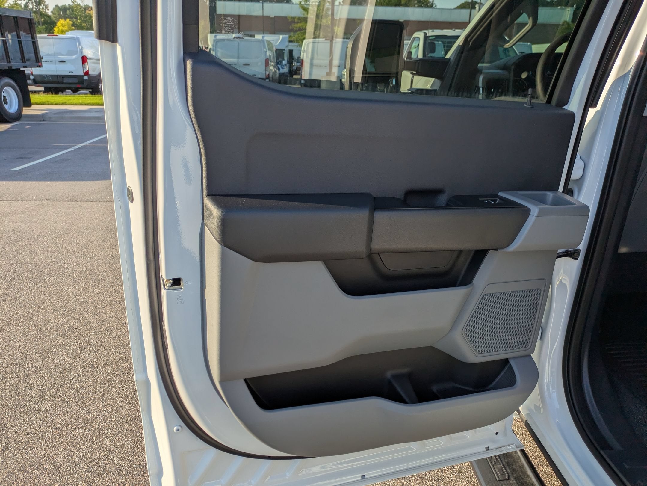 2026 Ford Super Duty F-350 DRW XL