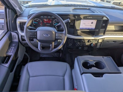 2026 Ford Super Duty F-350 DRW XL