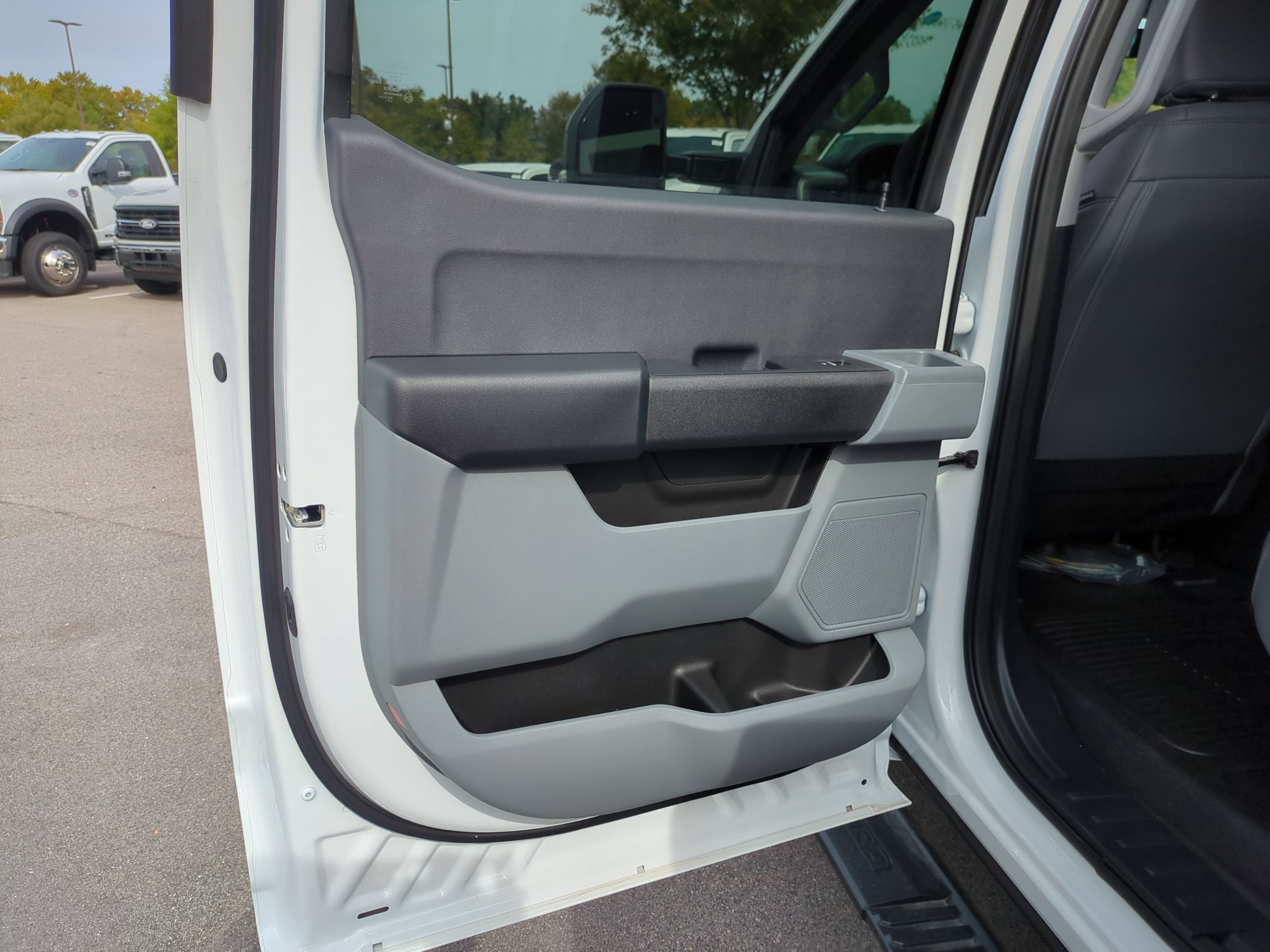 2026 Ford Super Duty F-350 DRW XL