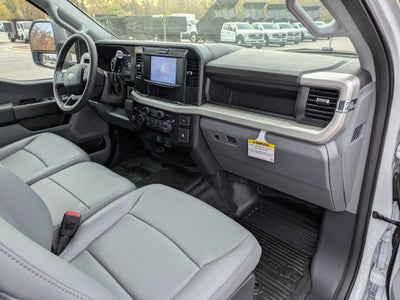 2025 Ford Super Duty F-350 SRW XL