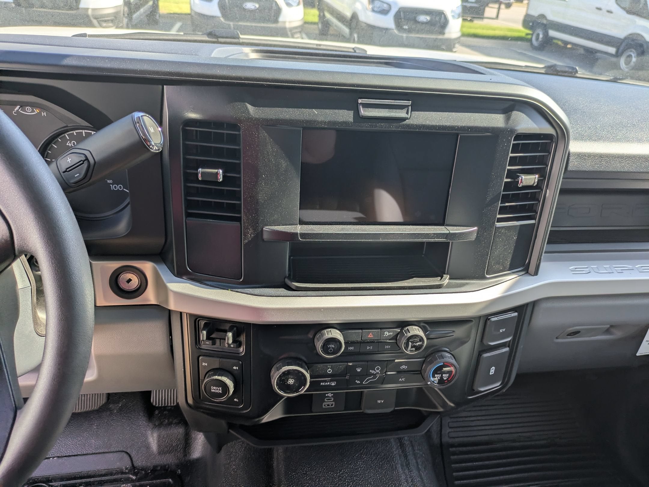 2026 Ford Super Duty F-350 DRW XL