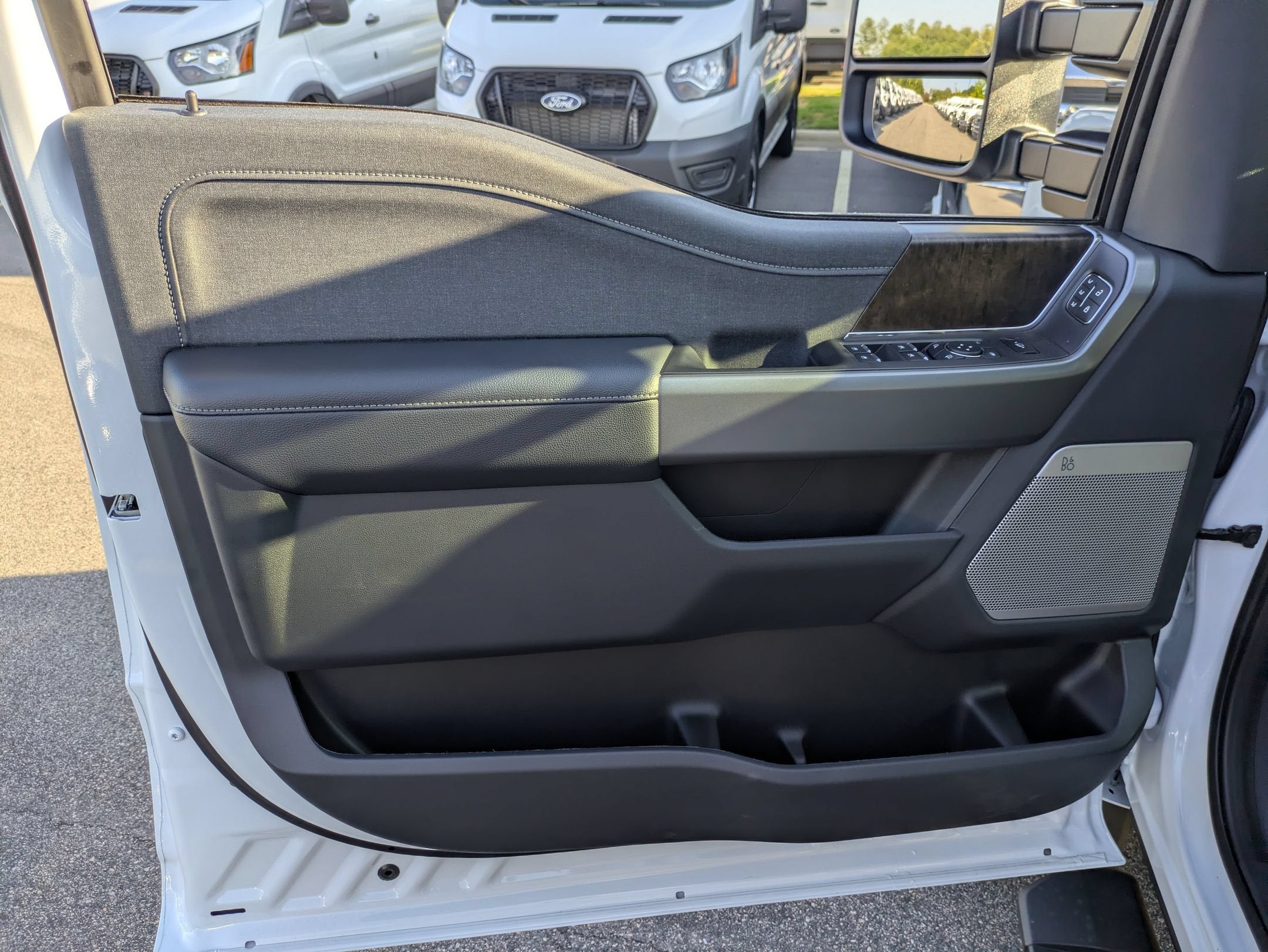 2026 Ford Super Duty F-450 DRW LARIAT