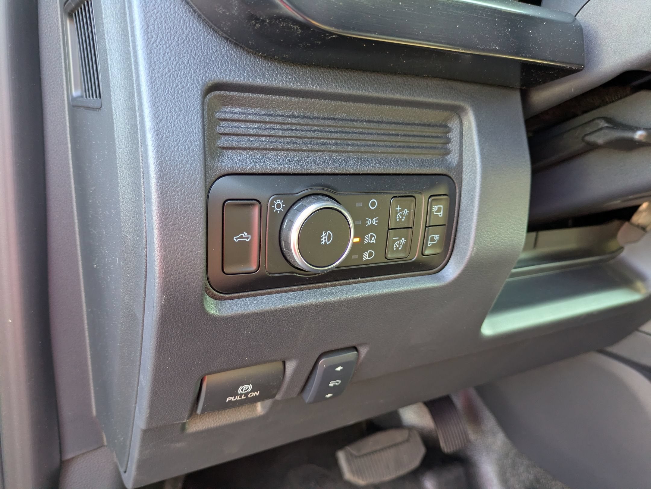 2026 Ford Super Duty F-450 DRW LARIAT