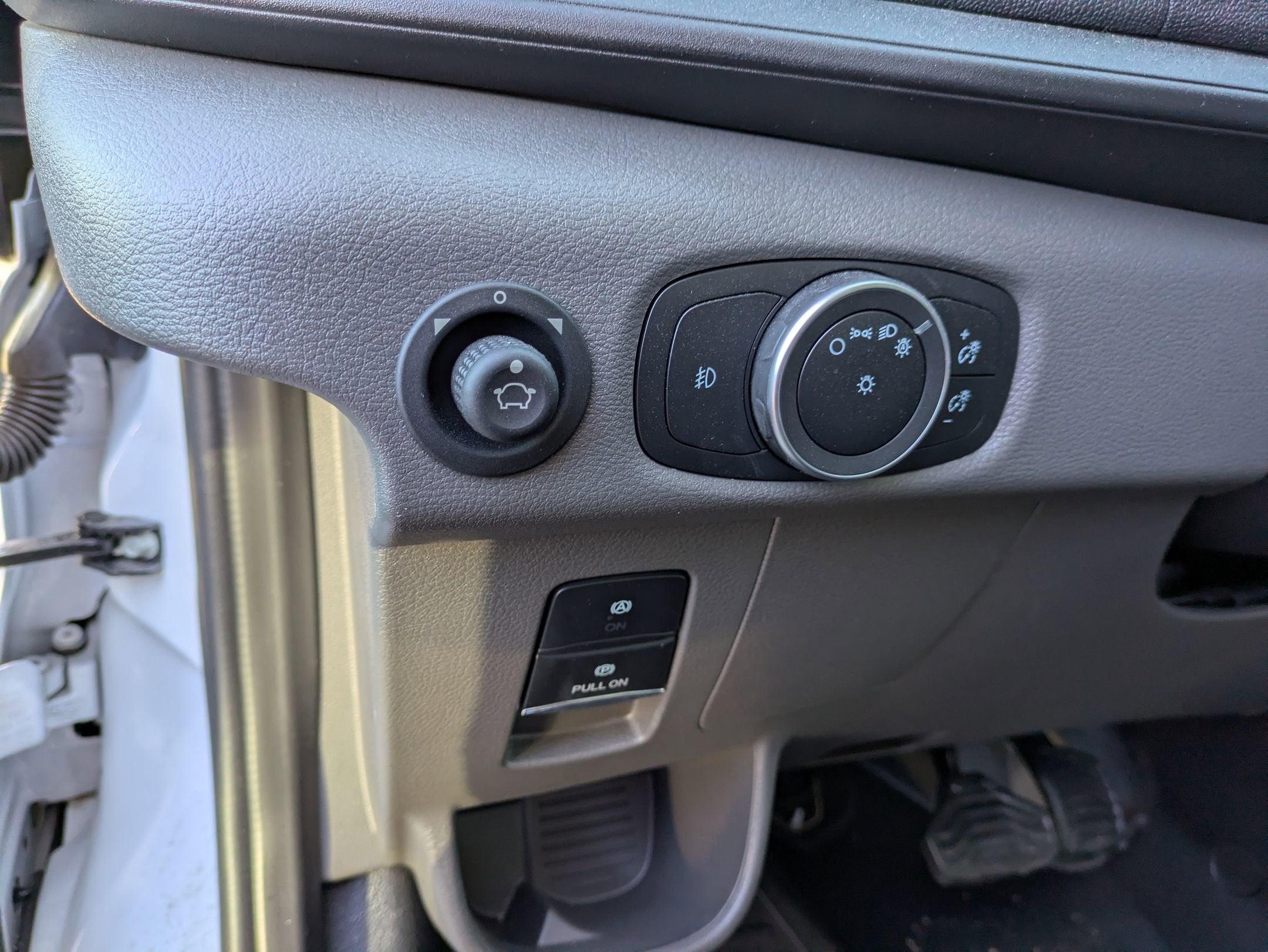 2025 Ford Transit Cutaway Base