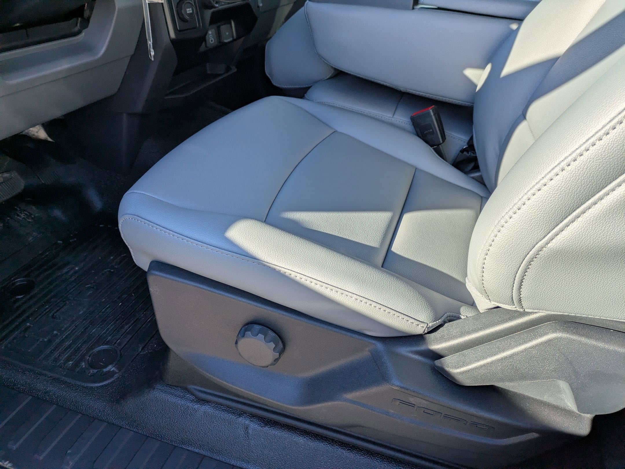 2026 Ford Super Duty F-550 DRW XL