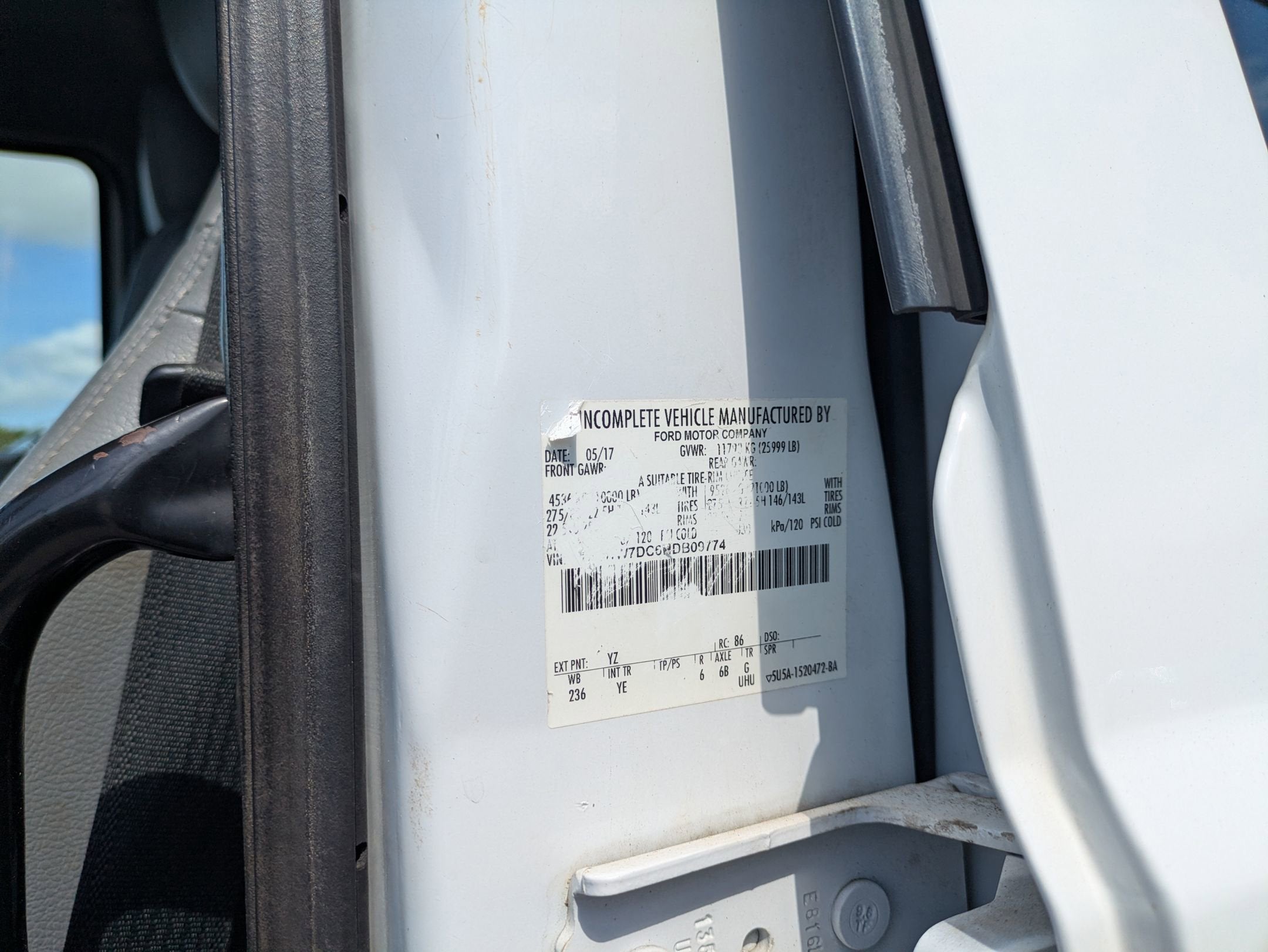 2017 Ford F-750SD Base