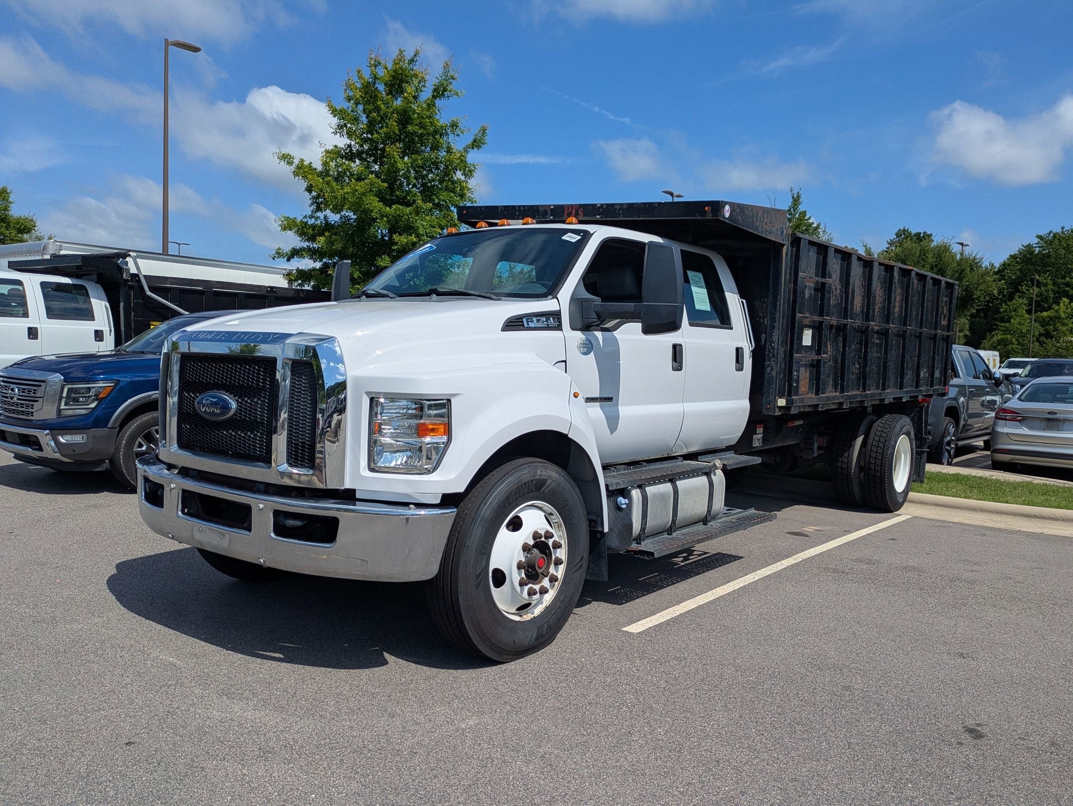 2017 Ford F-750SD Base