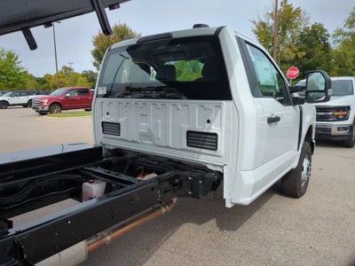 2027 Ford Super Duty F-350 DRW XL