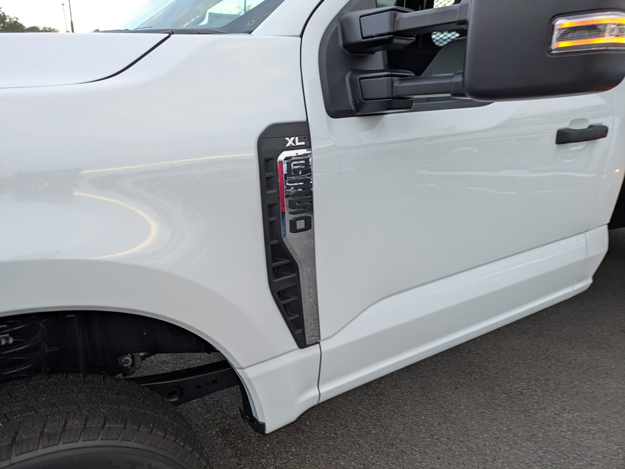 2026 Ford Super Duty F-350 DRW XL