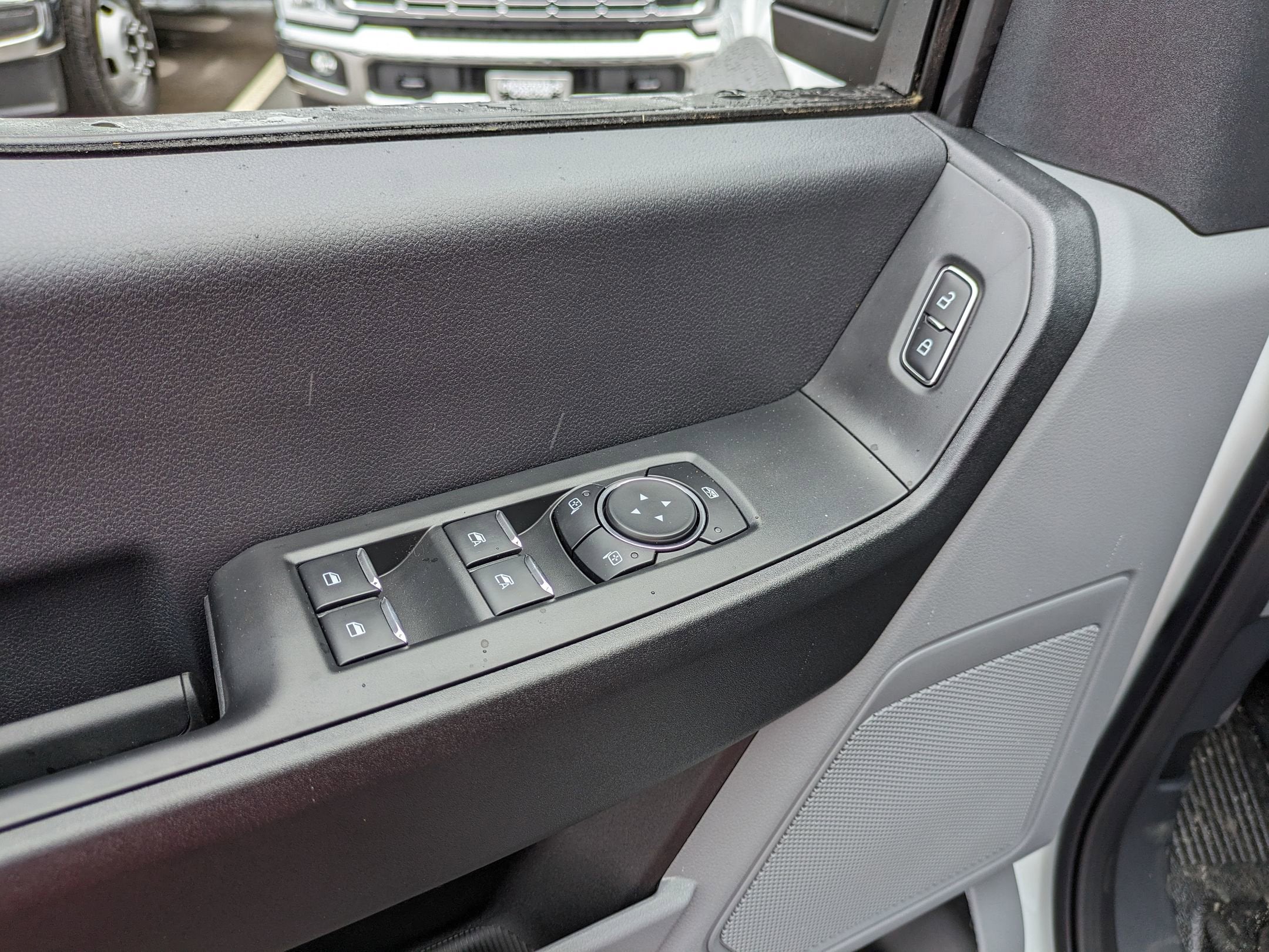 2025 Ford Super Duty F-550 DRW XL