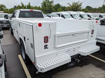 2025 Ford Super Duty F-550 DRW XL