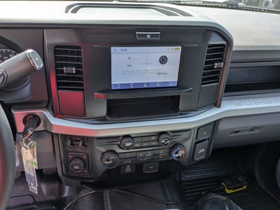 2025 Ford Super Duty F-550 DRW XL