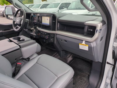 2026 Ford Super Duty F-550 DRW XL