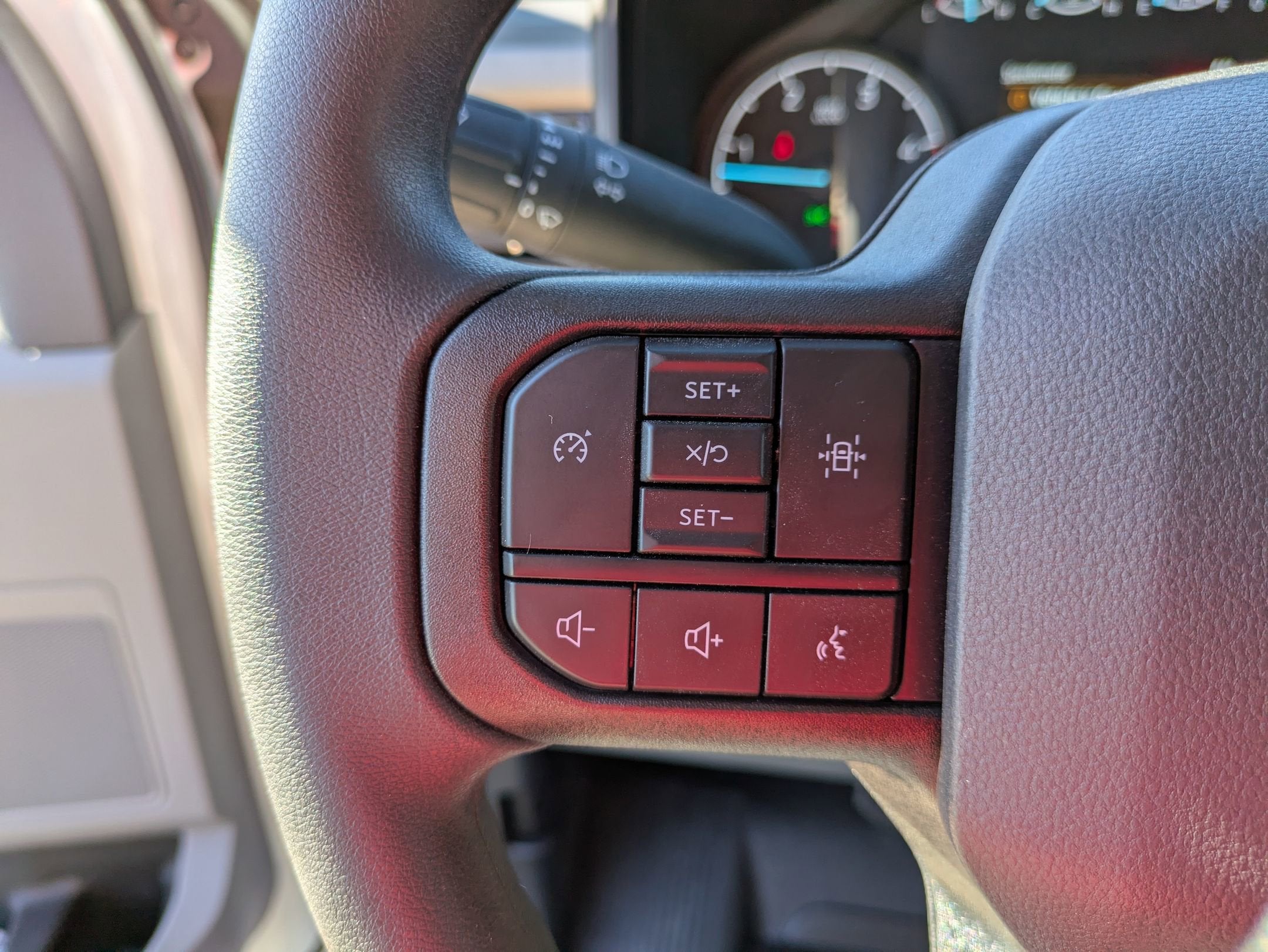 2025 Ford Super Duty F-550 DRW XL