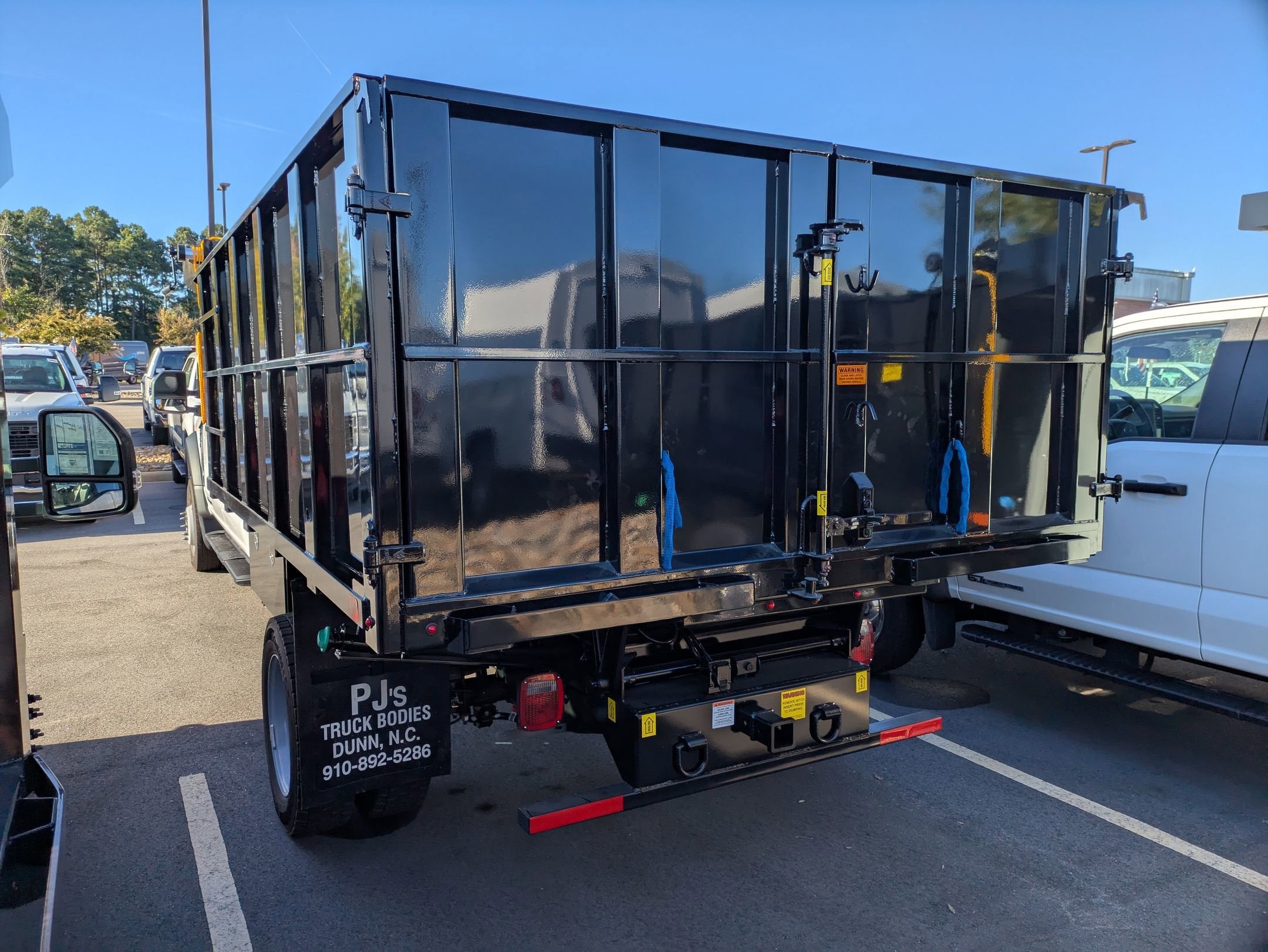 2025 Ford Super Duty F-550 DRW XL