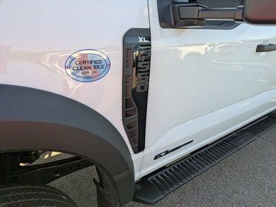 2027 Ford Super Duty F-550 DRW XL