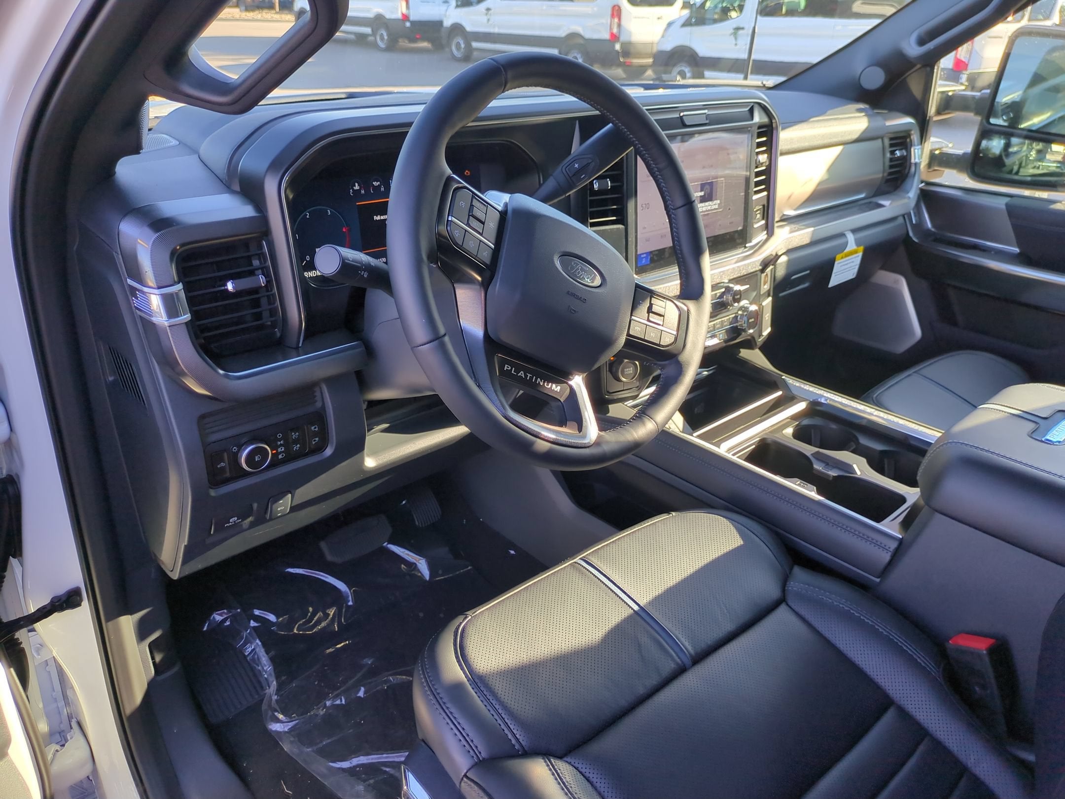 2027 Ford Super Duty F-550 DRW Platinum