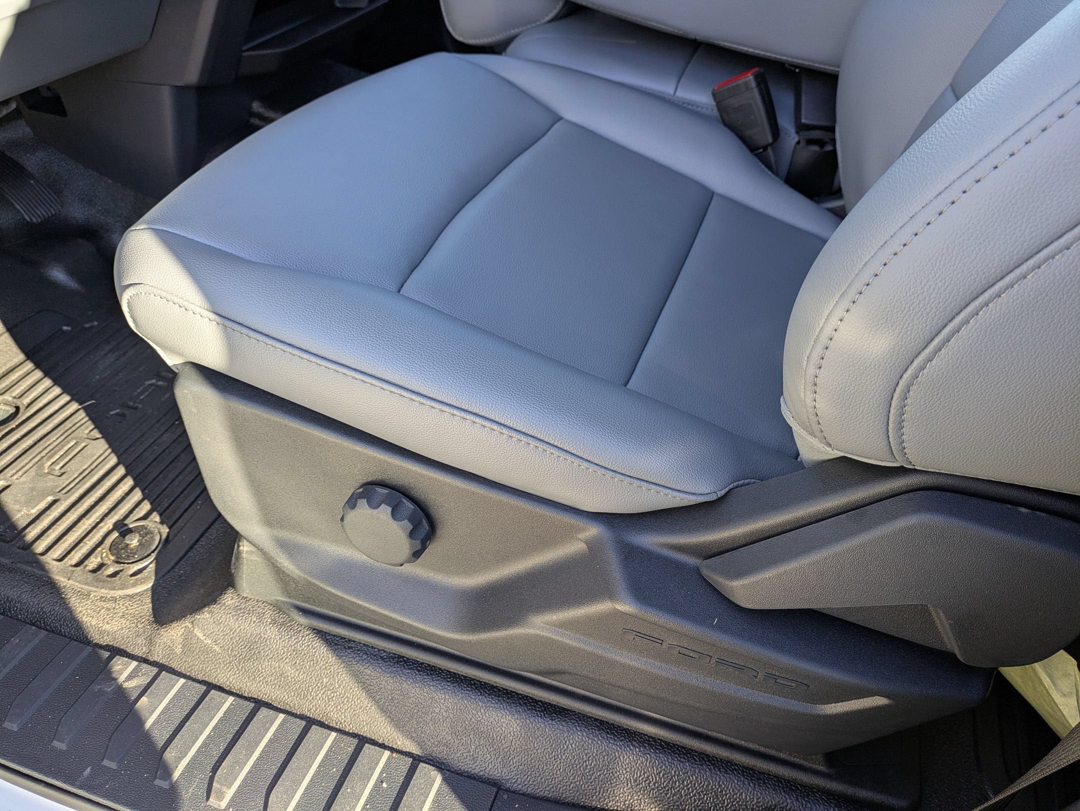 2027 Ford Super Duty F-550 DRW XL