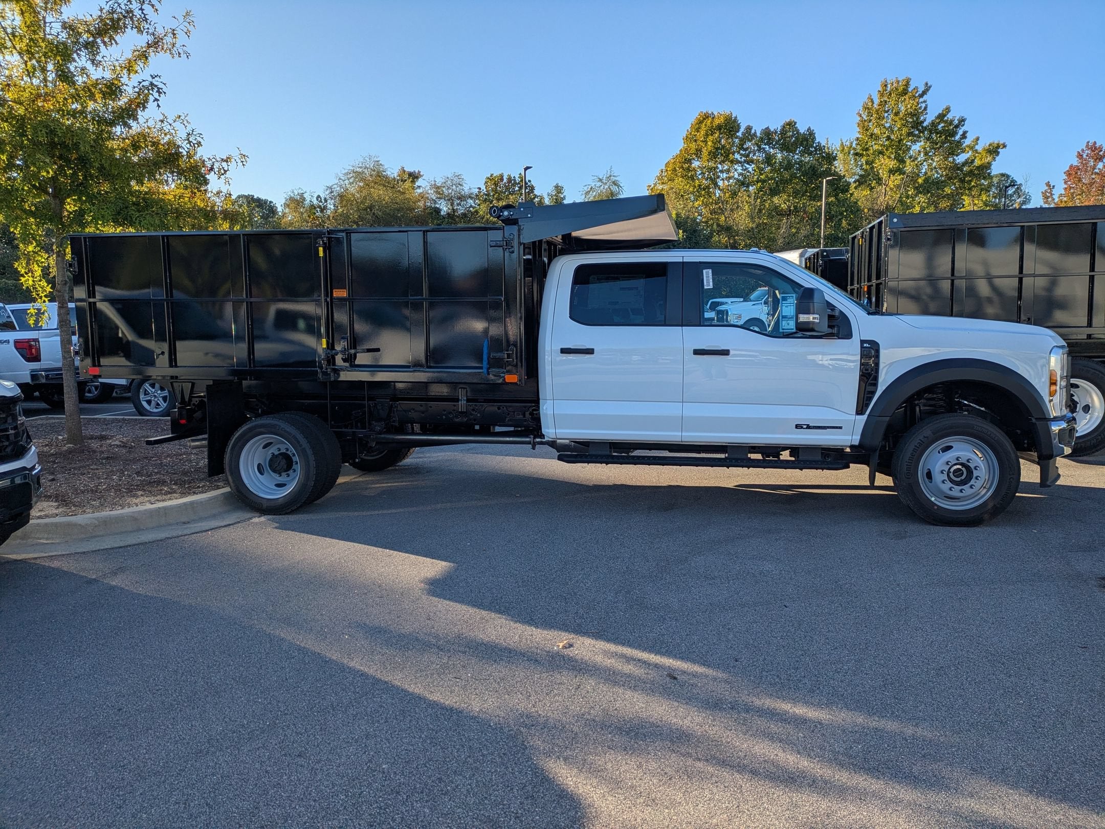 2027 Ford Super Duty F-550 DRW XL